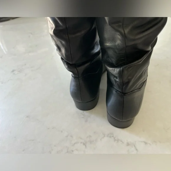 New Leather St. John Slouch Black Boots - Picture 4 of 7